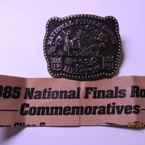 HESSTON BELT BUCKLE NFR ANNIVERSARY LIMITED MINIATURE FRED FELLOWS - Picture 2 of 6